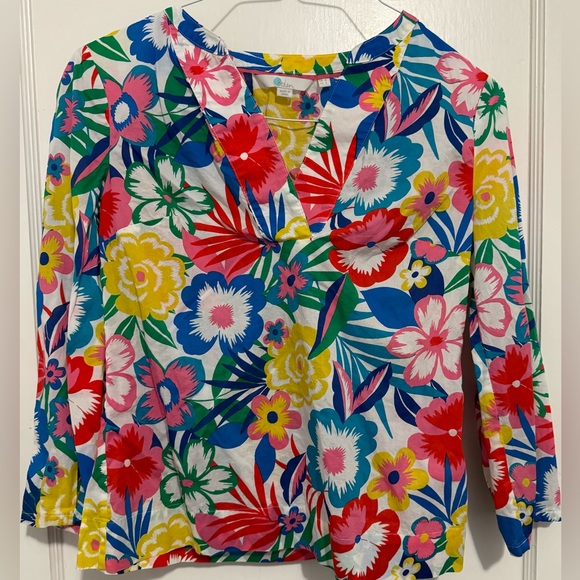 Boden floral V neck popover shirt. - Picture 2 of 6